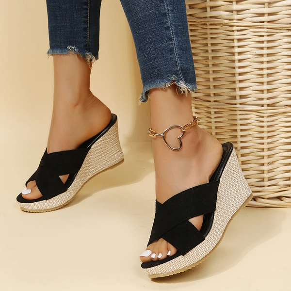 Raven® | Relaxed and Light Sandals