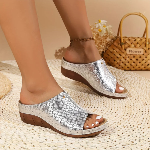 Jacklyn® | Sleek and airy Sandals